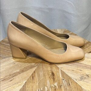 Stuart Weitzman Tan Block Heel Shoes
